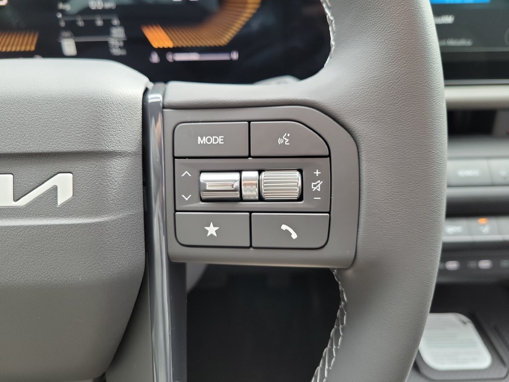 New 2027 Snow White Pearl Kia S image 24
