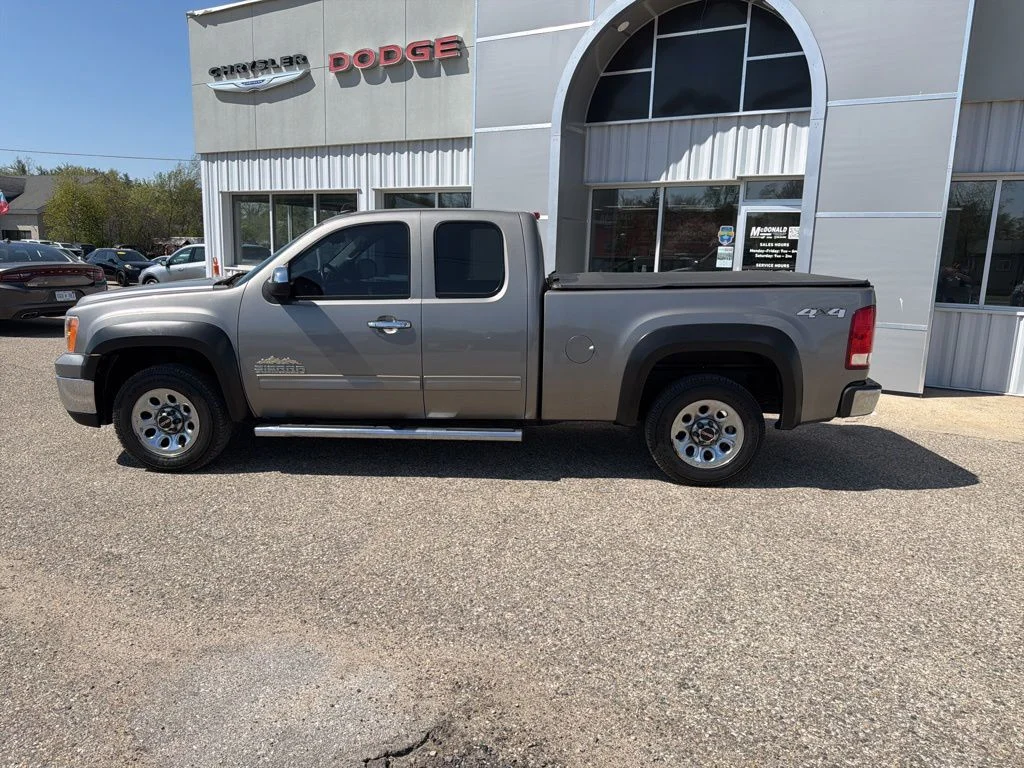 Used 2013 GMC Sierra 1500 SL with VIN 1GTR2UEA7DZ380935 for sale in Clare, MI