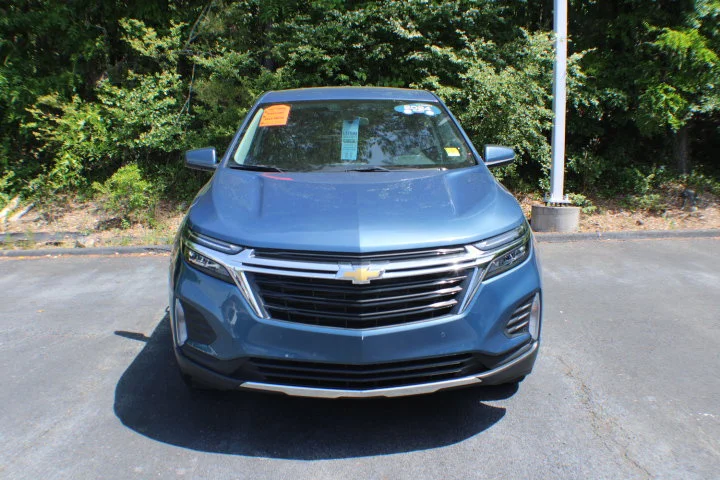 Used 2024 Lakeshore Blue Metallic Chevrolet LT image 14