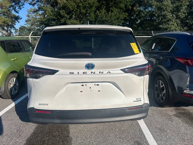Used 2023 Beige Toyota XLE image 5