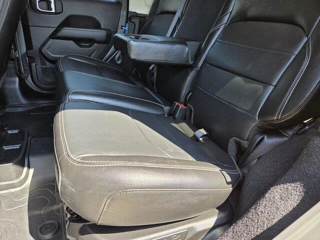 Used 2021 Sting-Gray Clearcoat Jeep Unlimited Sahara image 22