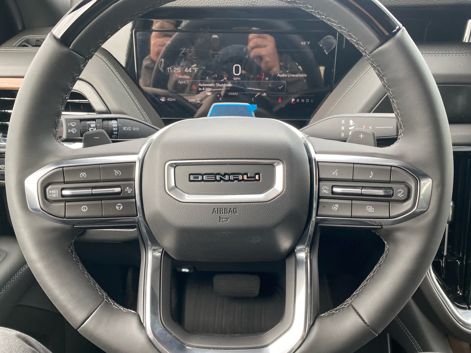 2026 GMC Yukon Denali - Photo 17