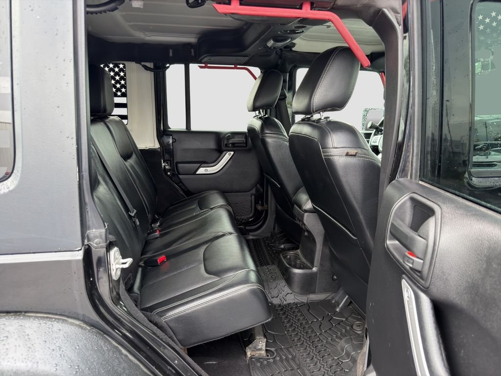 Used 2016 Black Jeep Unlimited Rubicon image 27