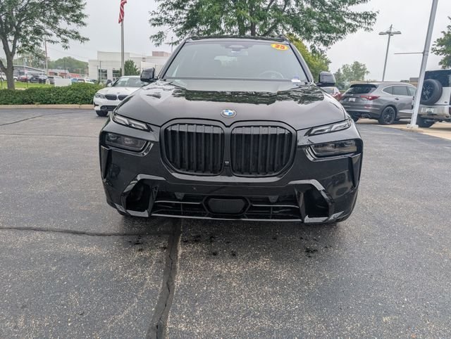 Certified Used 2025 Black Sapphire Metallic BMW xDrive40i image 9
