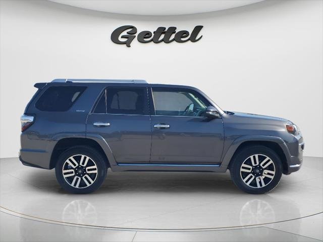 Certified Used 2019 MAGNETIC GRAY MET. Toyota  image 4