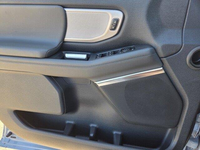 New 2027 Glacier Gray Metallic Tri-Coat Ford MAX Active image 21