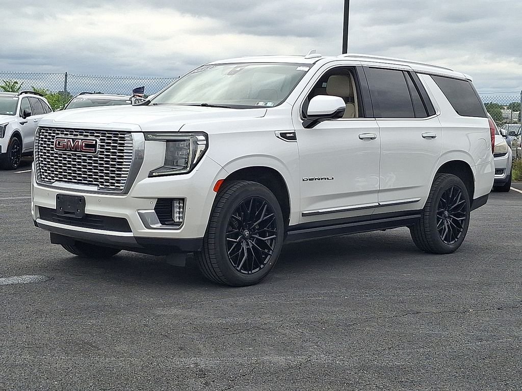 Used 2022 White GMC Denali image 3