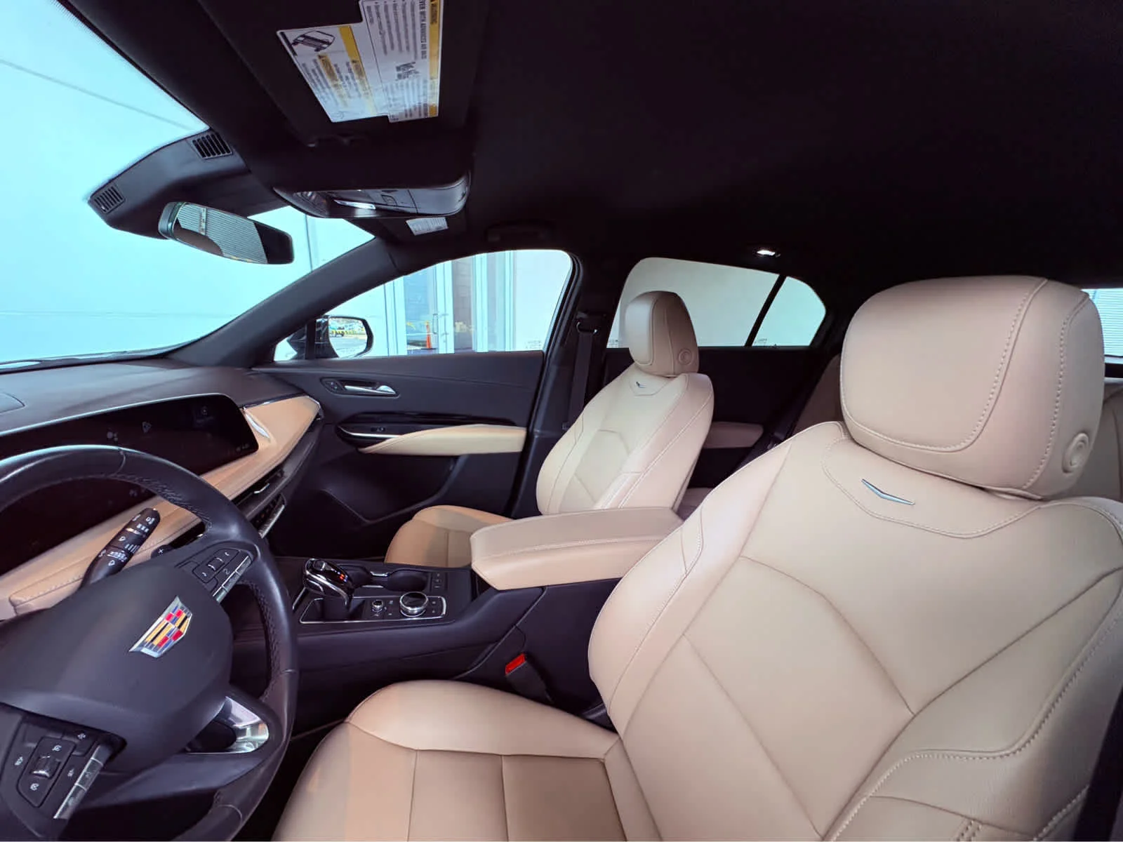 2024 Cadillac XT4 Luxury - Photo 13