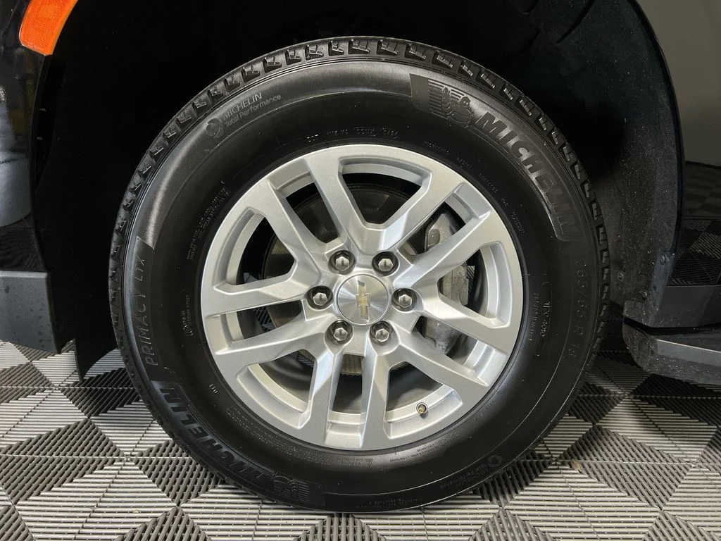 Used 2024 Black Chevrolet LT image 18