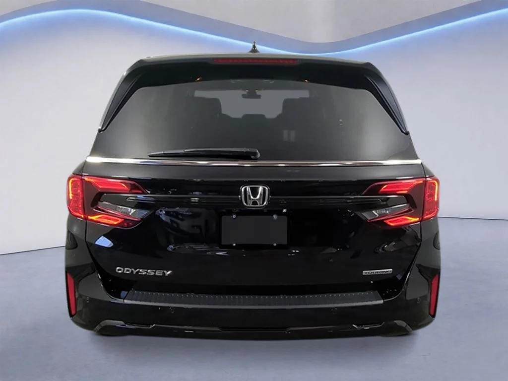 New 2026 Crystal Black Pearl Honda Touring image 4