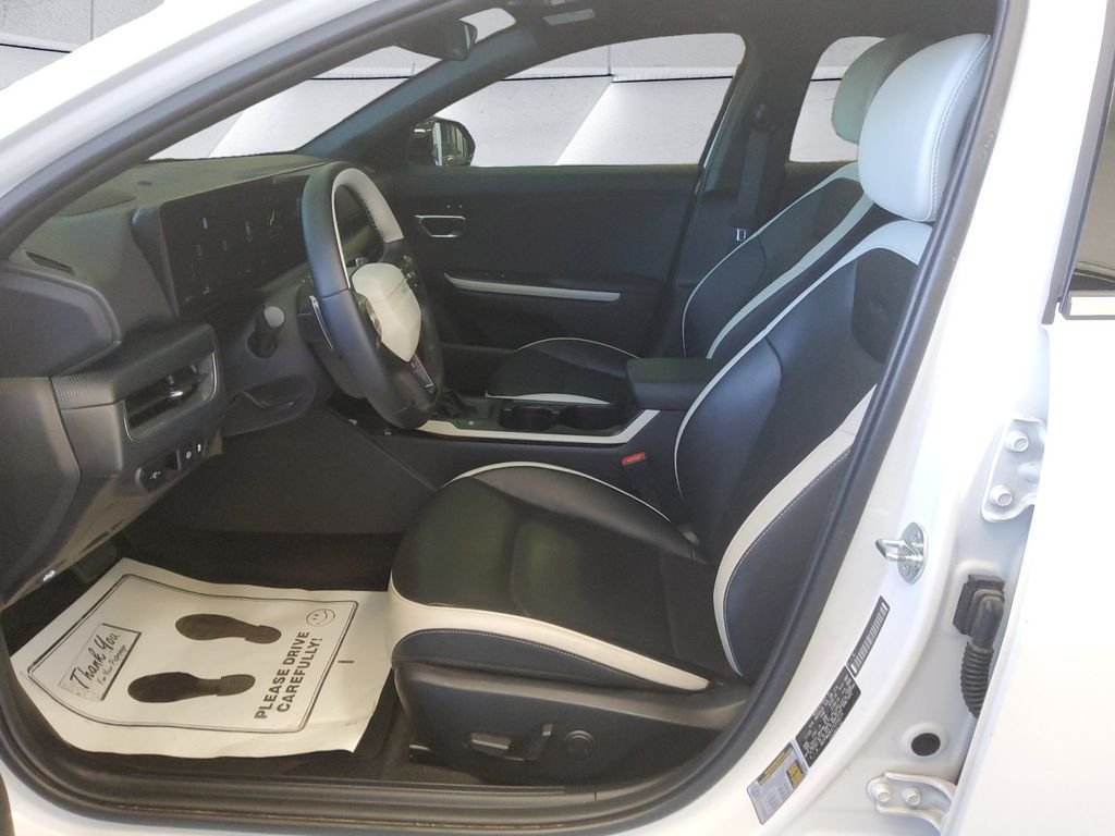 Certified Used 2026 White Kia GT-Line image 6