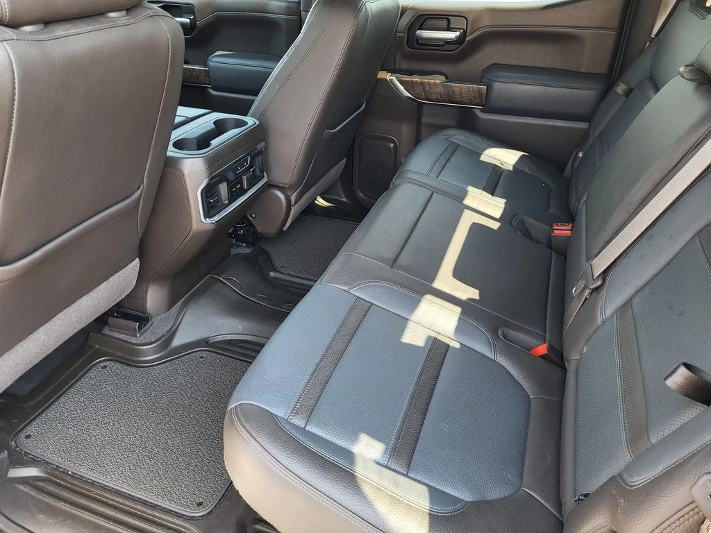 Used 2021 WHITE FROST TRICOAT GMC Denali image 23
