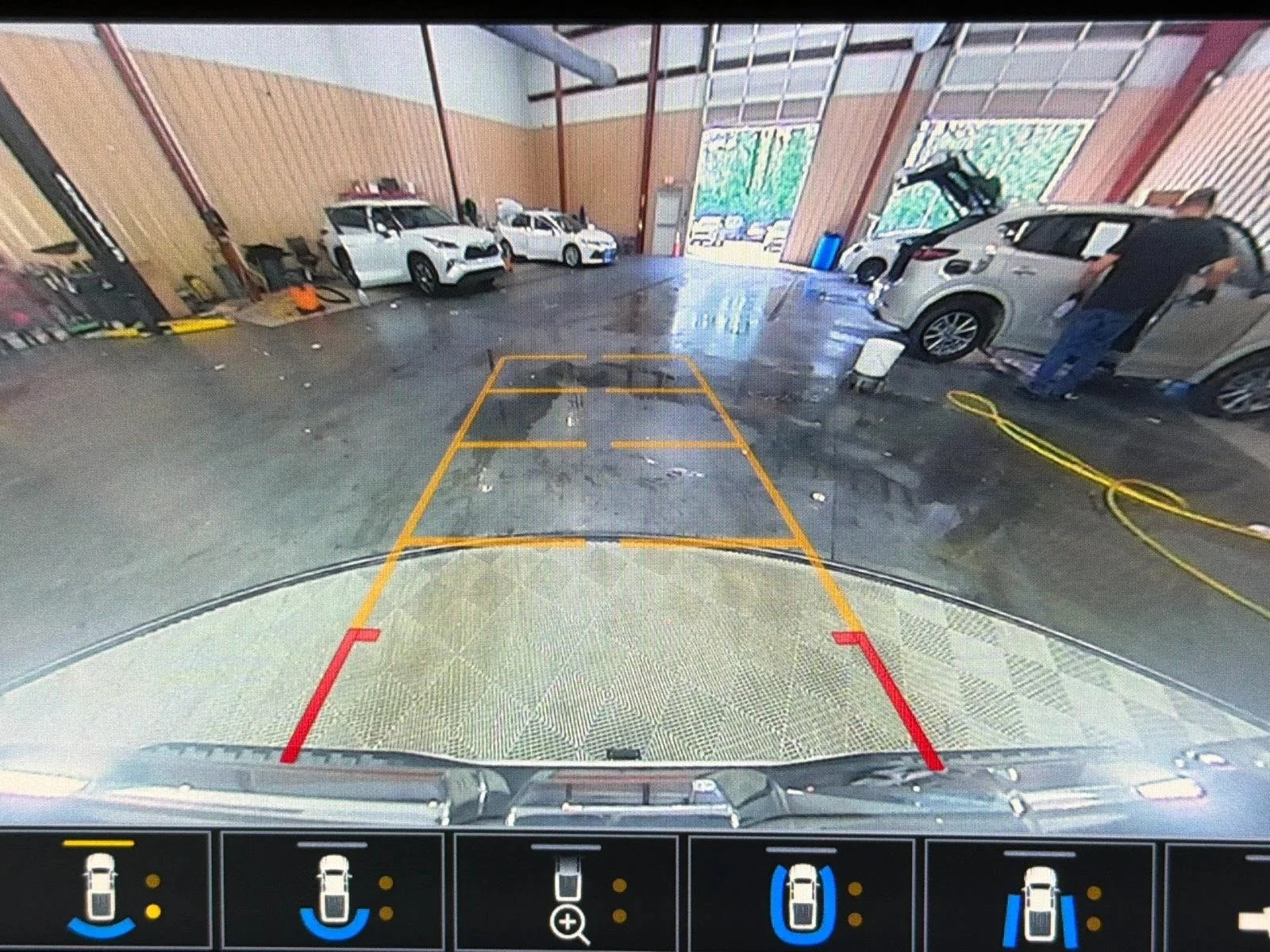 Used 2019 White GMC Denali image 30