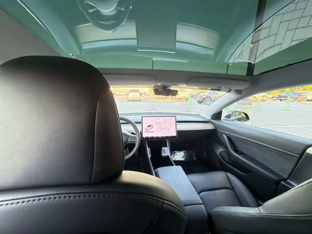 Used 2020  Tesla Standard image 10