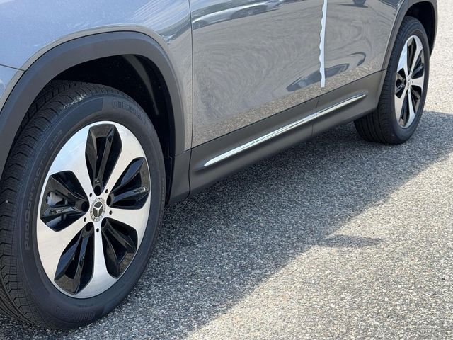 New 2026 Mountain Grey Metallic Mercedes-Benz GLB 250 image 12