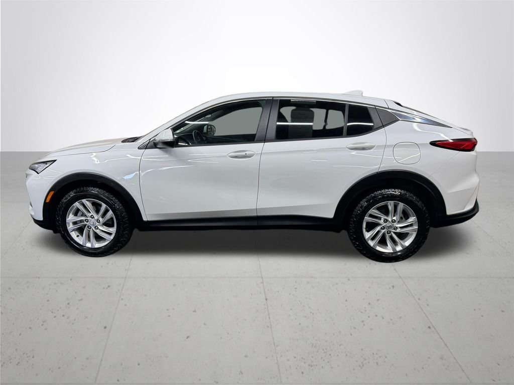 Used 2024 Summit White Buick Preferred image 3