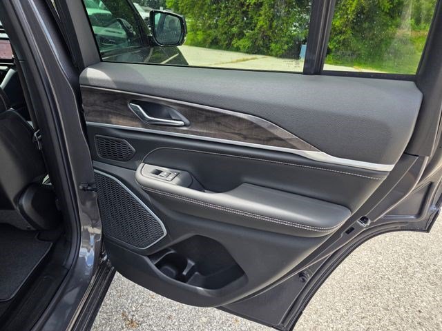 New 2026 Baltic Gray Metallic Clearcoat Jeep Limited Reserve image 13