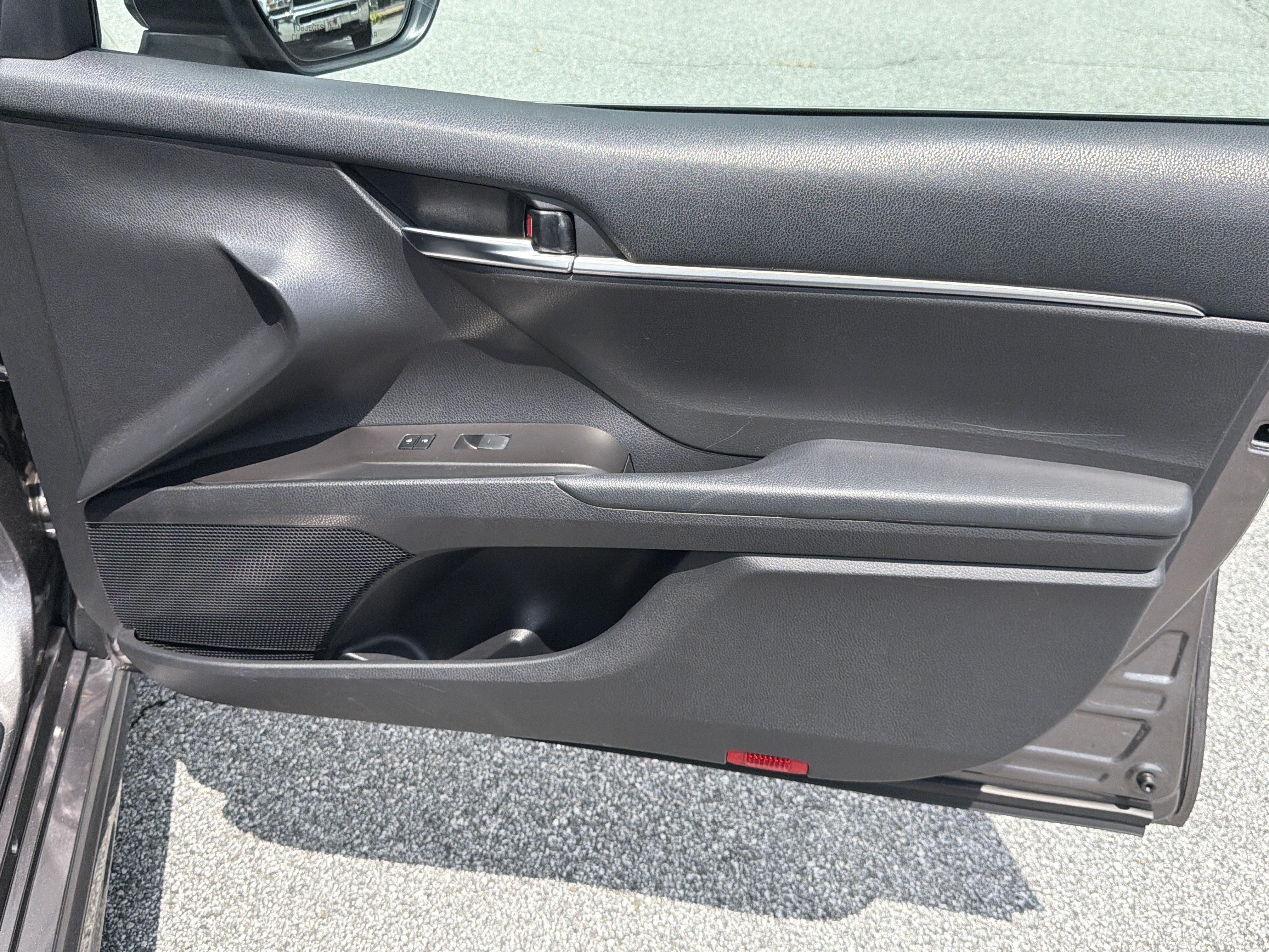 Used 2022 Predawn Gray Mica Toyota SE image 17