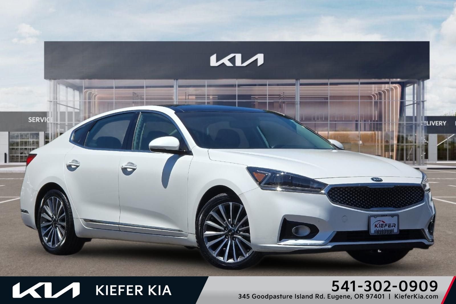 2017 Kia Cadenza Premium's photo