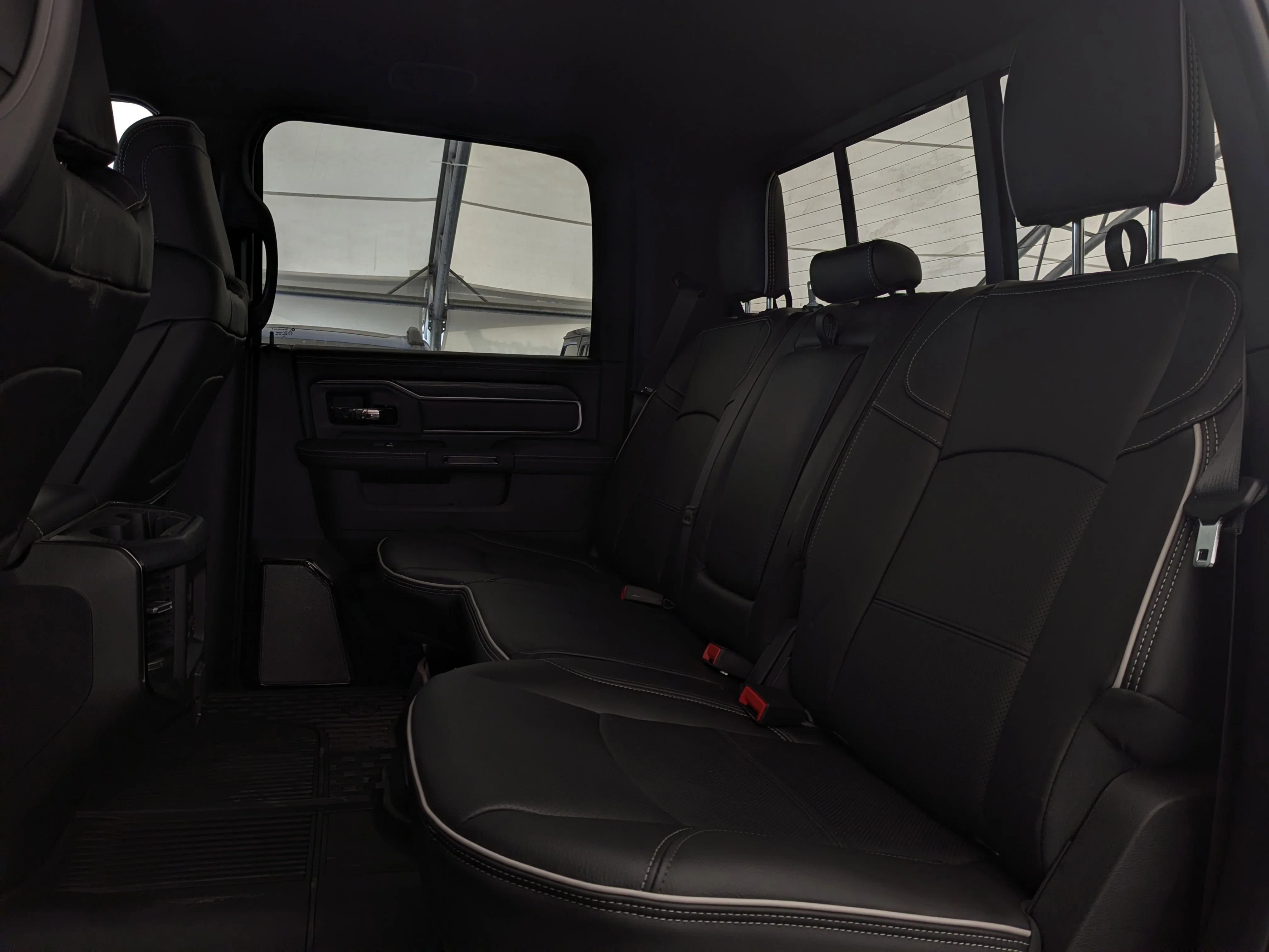 New 2026 Black RAM Rebel - - 6.7L Cummins HO - Rebel Lvl 2 Grp - Rear Air Susp - 5th Wheel/Gooseneck Prep & More image 31