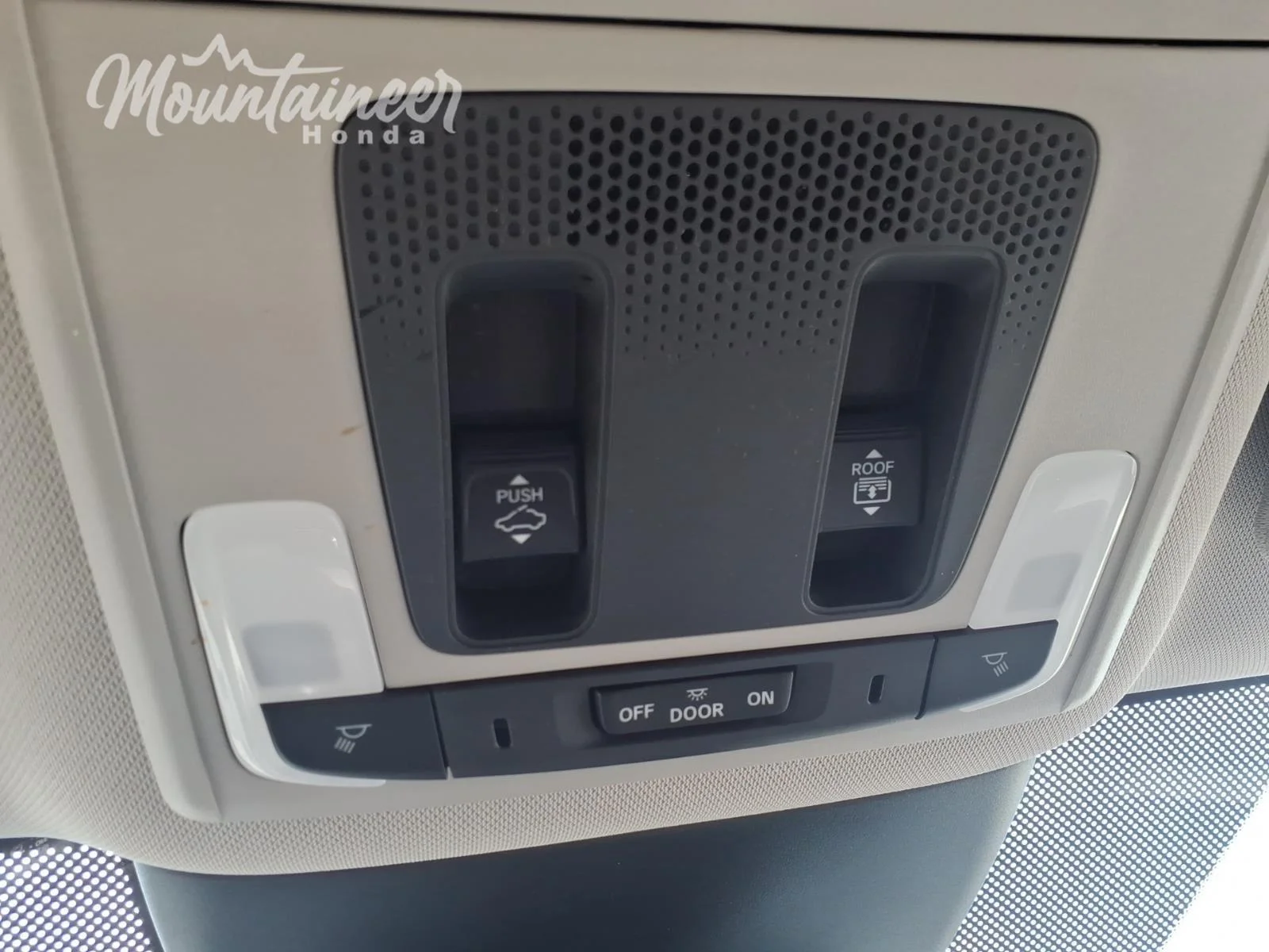 Used 2025 Obsidian Blue Pearl Honda Touring image 43