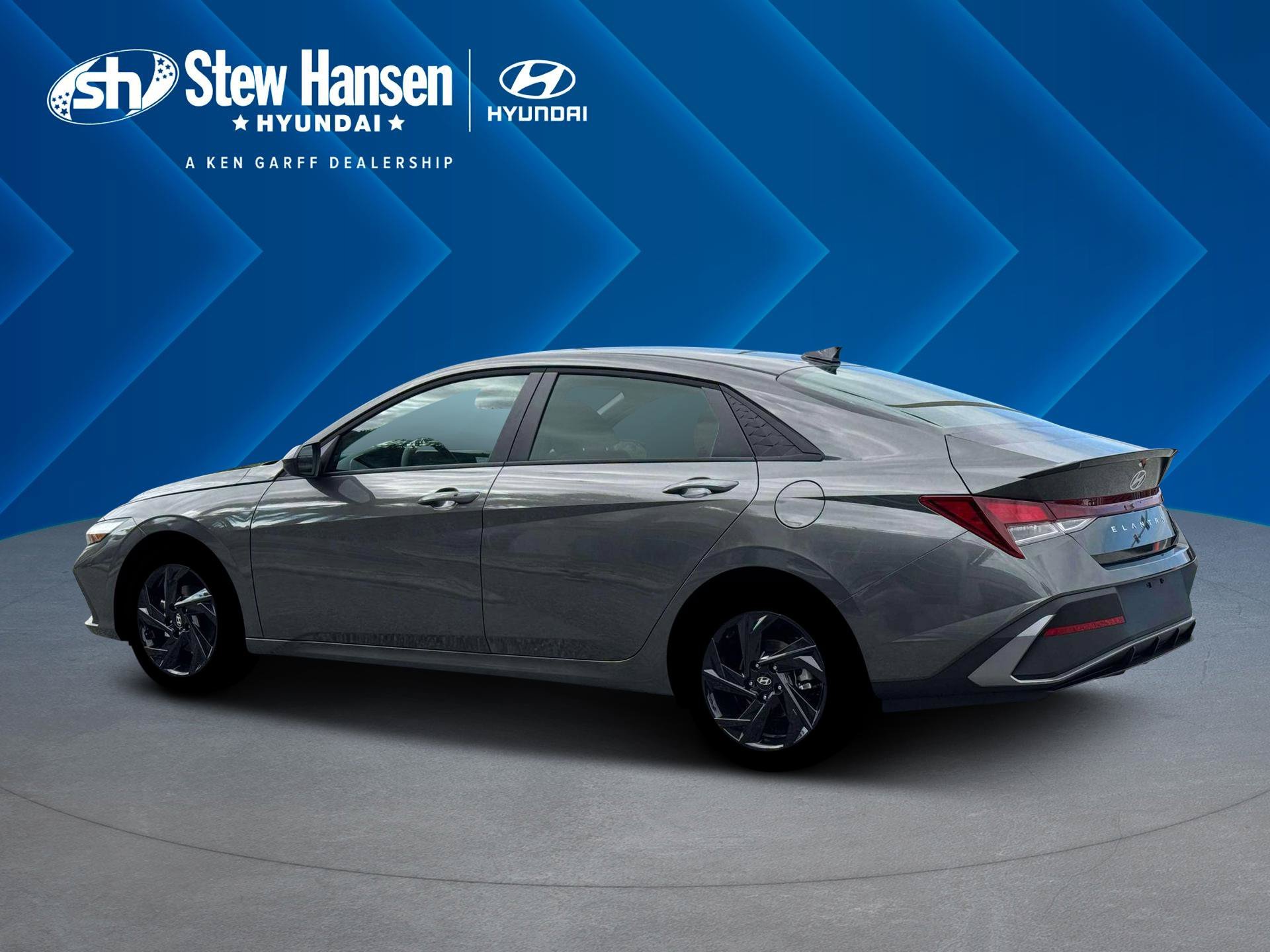 New 2026 Amazon Gray Hyundai SEL Sport image 4