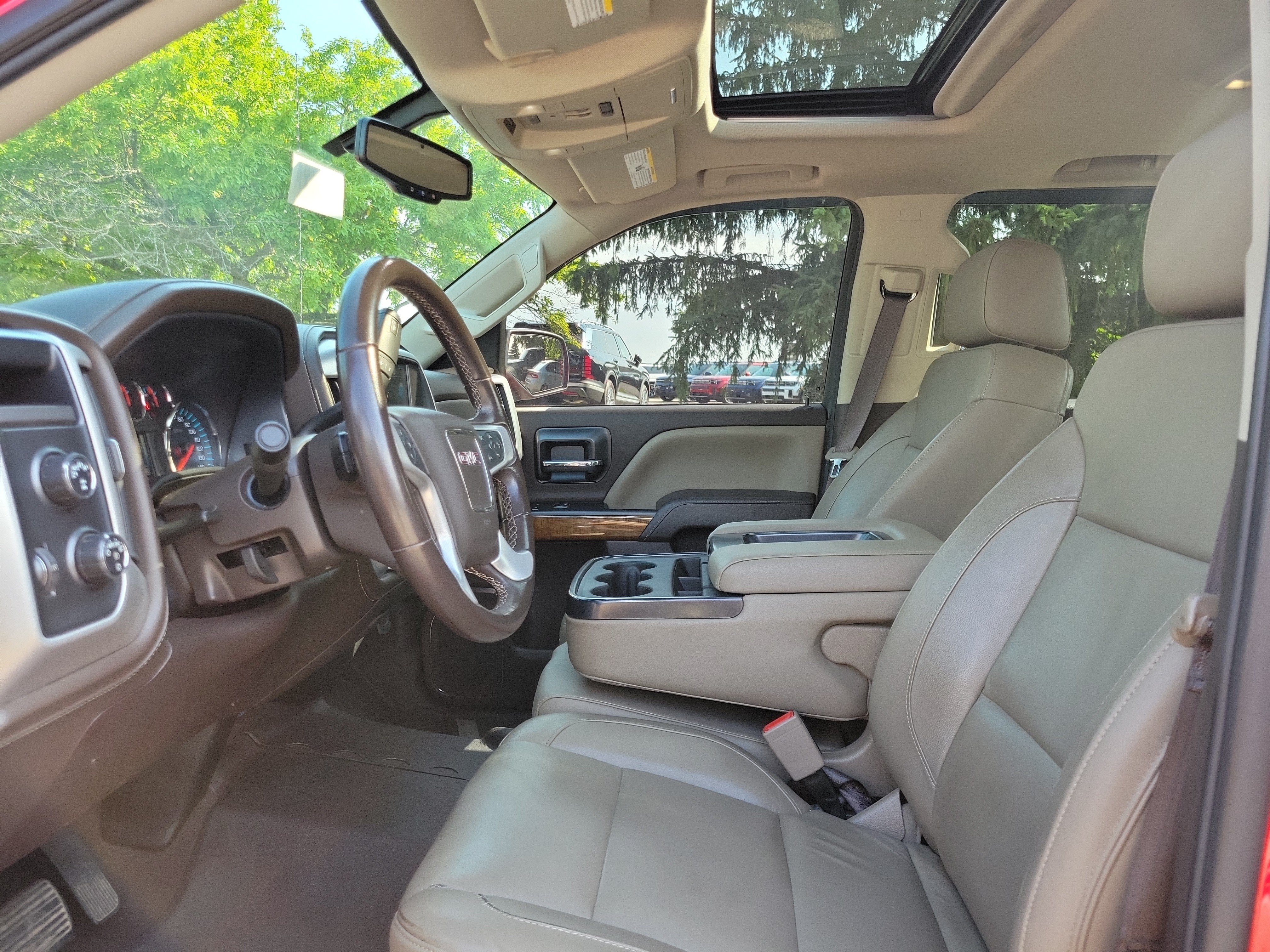 Used 2018 Cardinal Red GMC SLT image 15