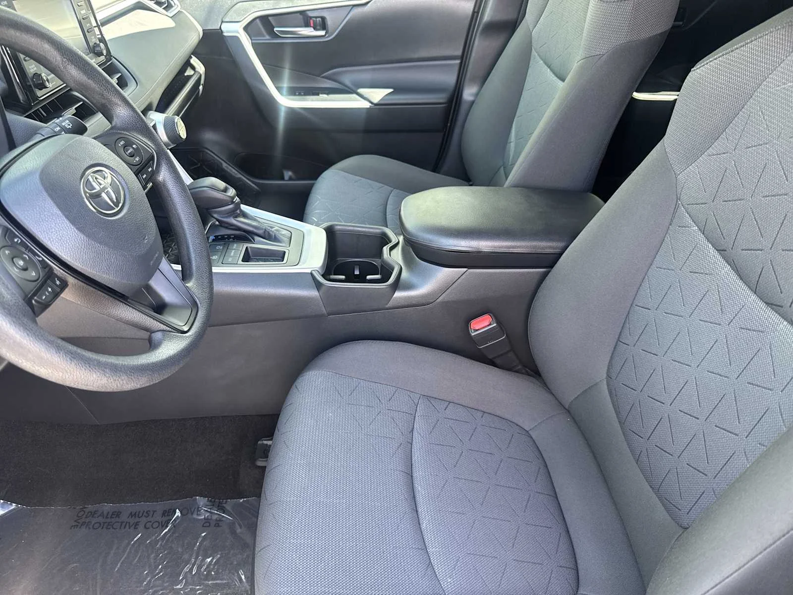 Used 2022 Silver Sky Metallic Toyota XLE image 14
