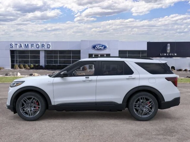 New 2026 Space White Metallic Ford ST-Line image 4