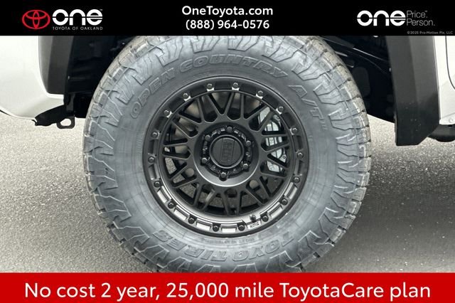 New 2026 Ice Cap Toyota  SR5 image 24