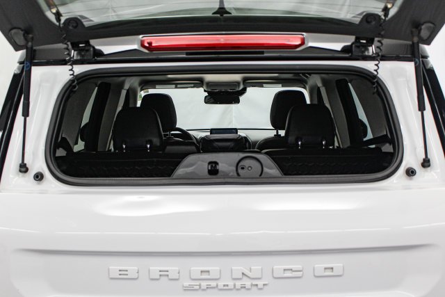 Certified Used 2021 Oxford White Ford Outer Banks image 8
