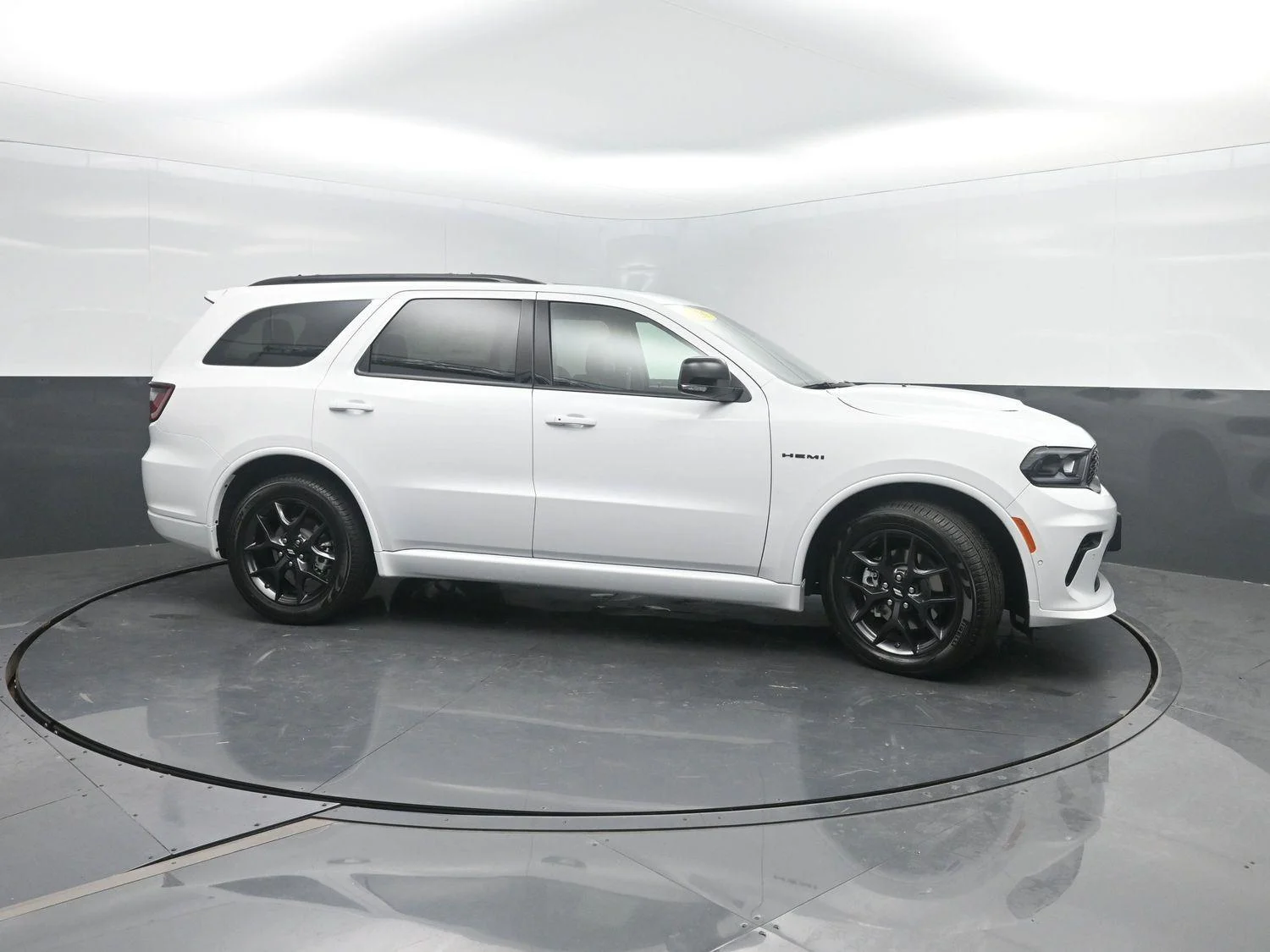 New 2026 White Knuckle Clear-Coat Exterior Paint Dodge GT Plus HEMI V8 image 3