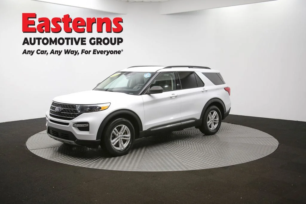 Used 2023 White Ford XLT image 54