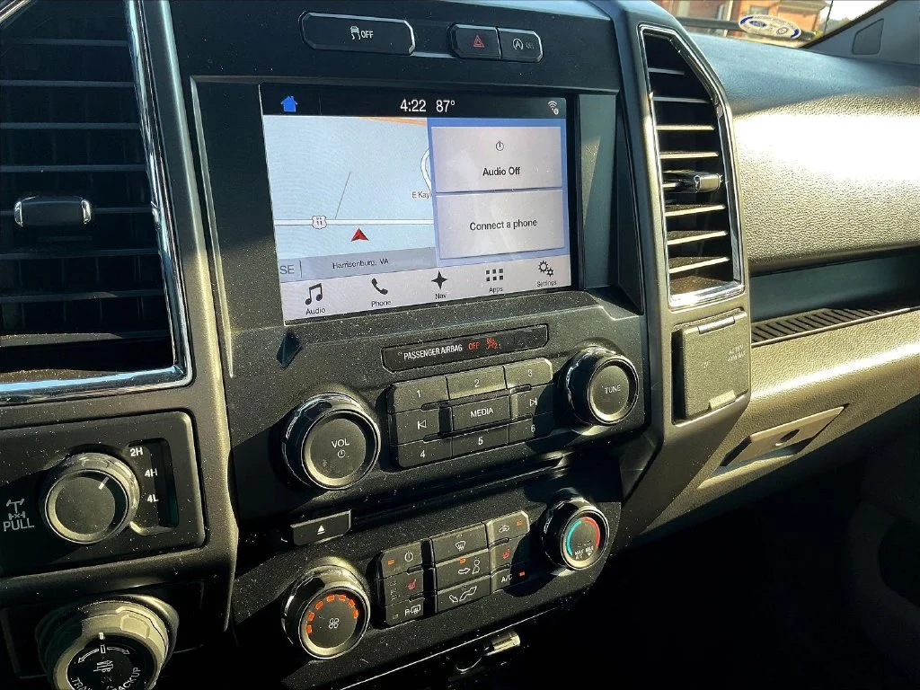 Used 2016 Gray Ford XLT image 7
