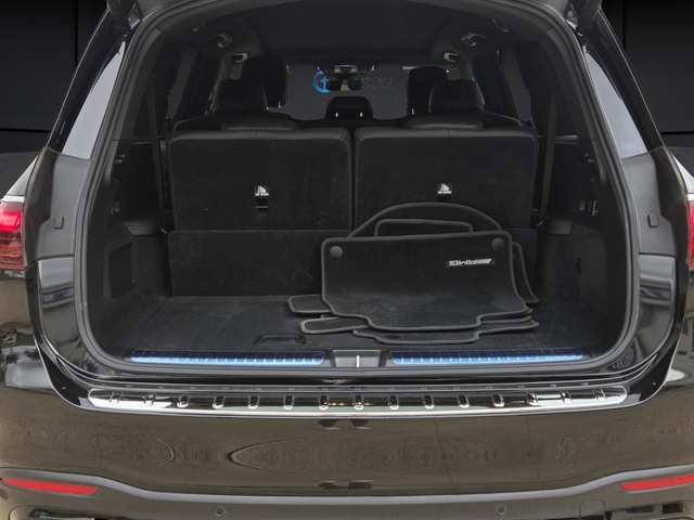 Used 2025 Black Mercedes-Benz GLS 580 image 7