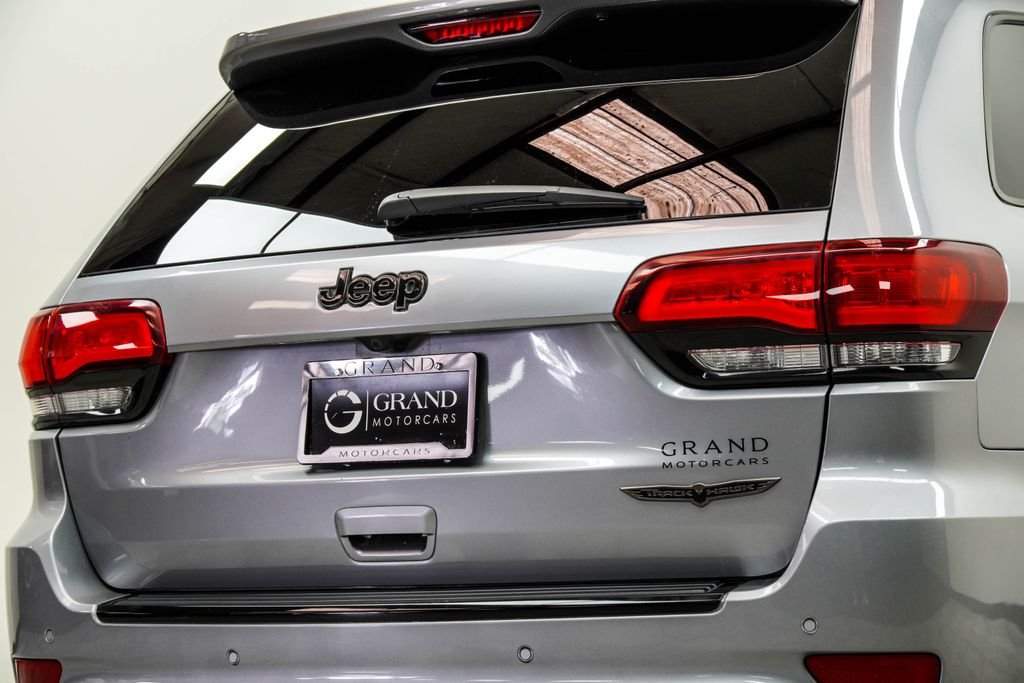 Used 2021 Silver Jeep Trackhawk image 13
