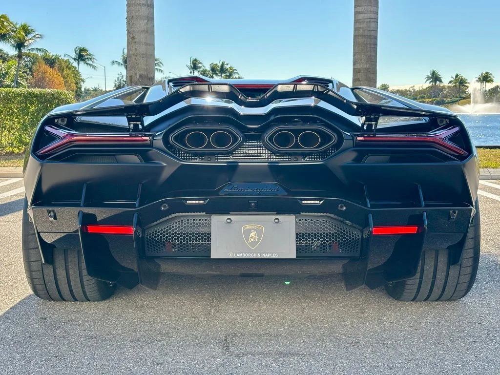 Used 2025 Black Lamborghini  image 8