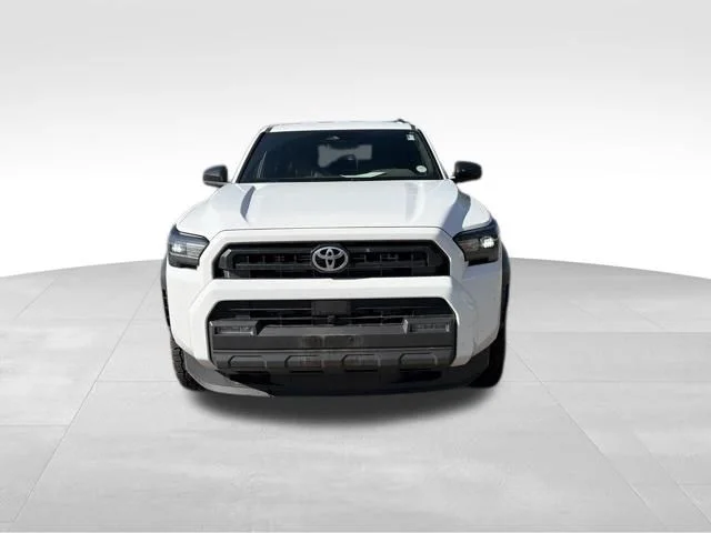 Used 2025 White Toyota SR5 image 3