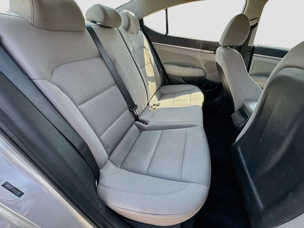 Used 2017 Silver Hyundai SE image 30