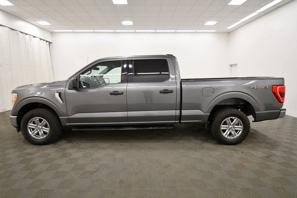 Used 2022 Gray Ford XLT image 4