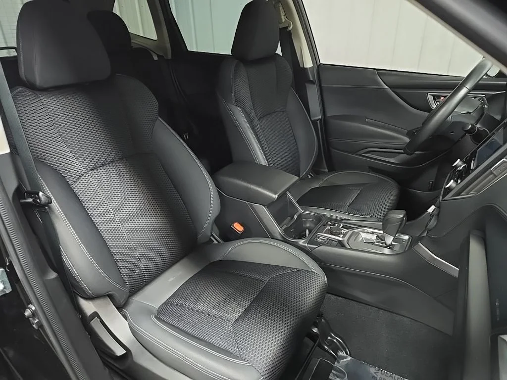 Used 2021 Black Subaru Premium image 15
