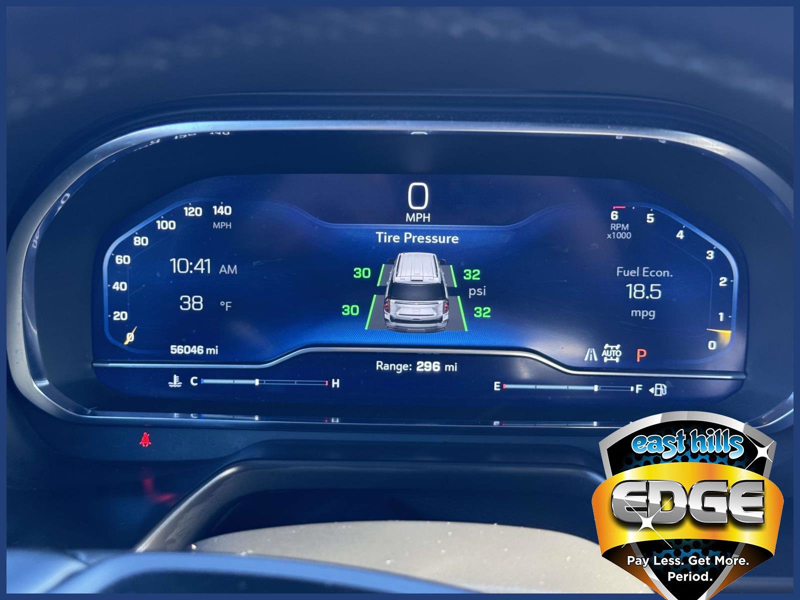 2024 Chevrolet Suburban LT - Photo 23