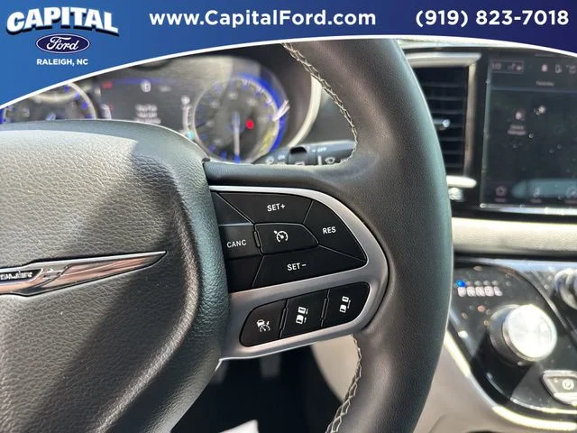Used 2023 Gray Chrysler Touring L image 22