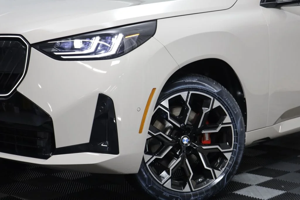 New 2026 Beige BMW 30 xDrive image 4