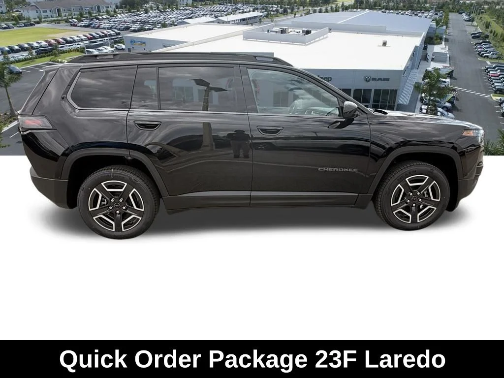 New 2026 Diamond Black Crystal Pearl-Coat Exterior Paint Jeep Laredo image 3