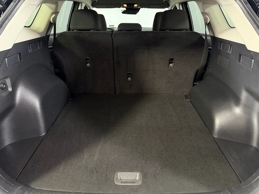Certified Used 2026 Black Kia LX image 14