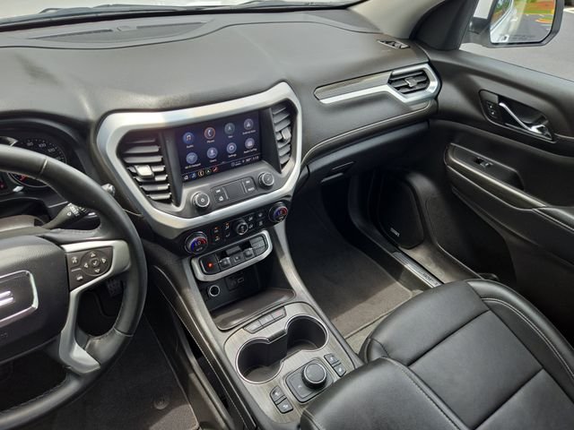 Used 2023 White GMC SLT image 21