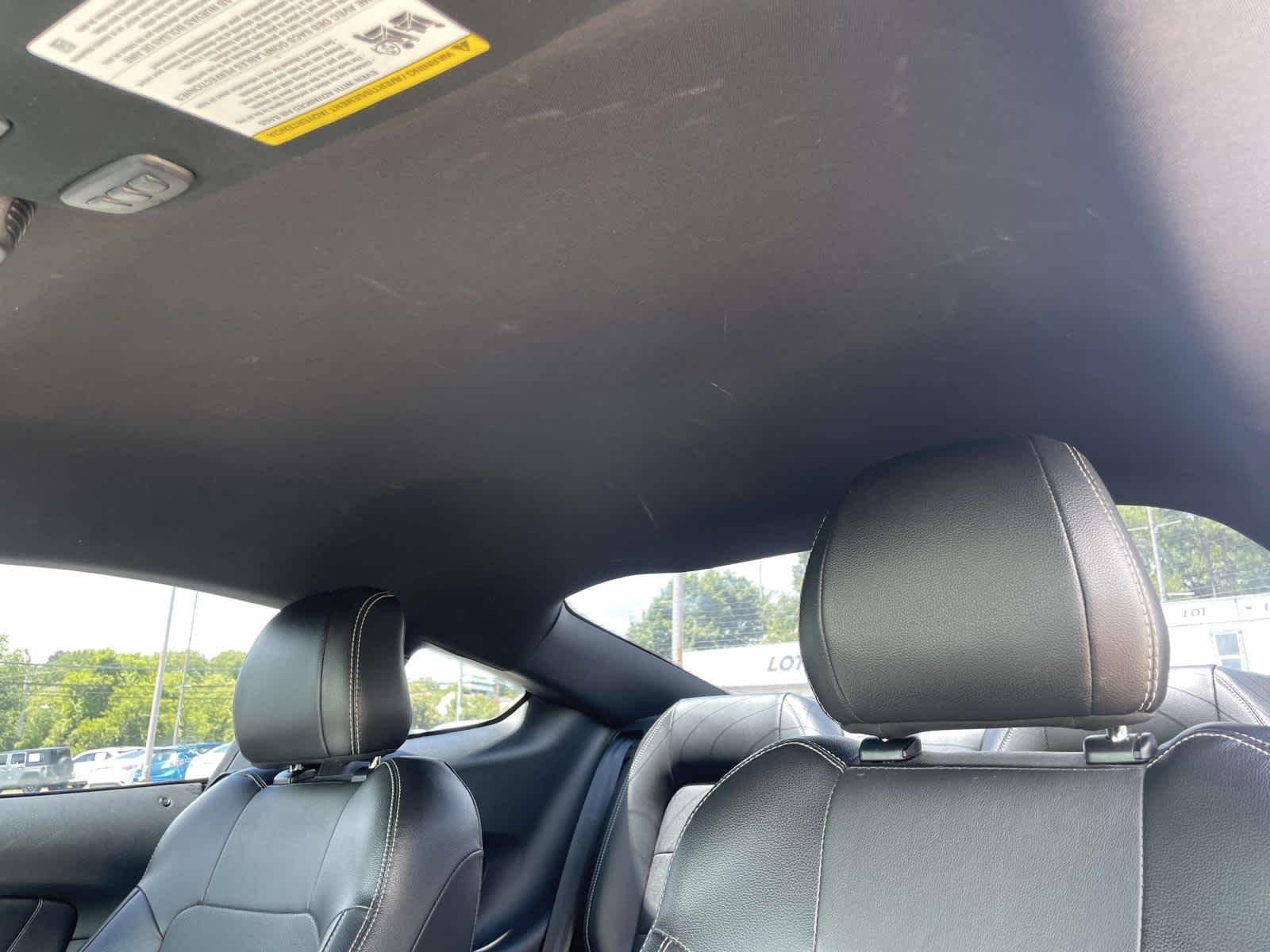 Used 2018 Lightning Blue Metallic Ford GT Premium image 6