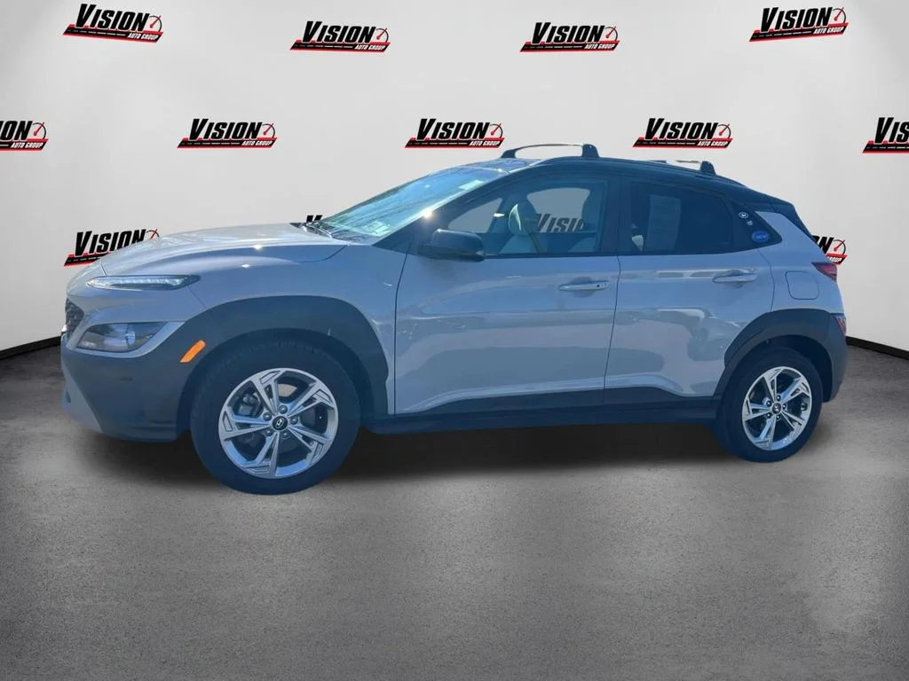 Used 2023 Silver Hyundai SEL image 8
