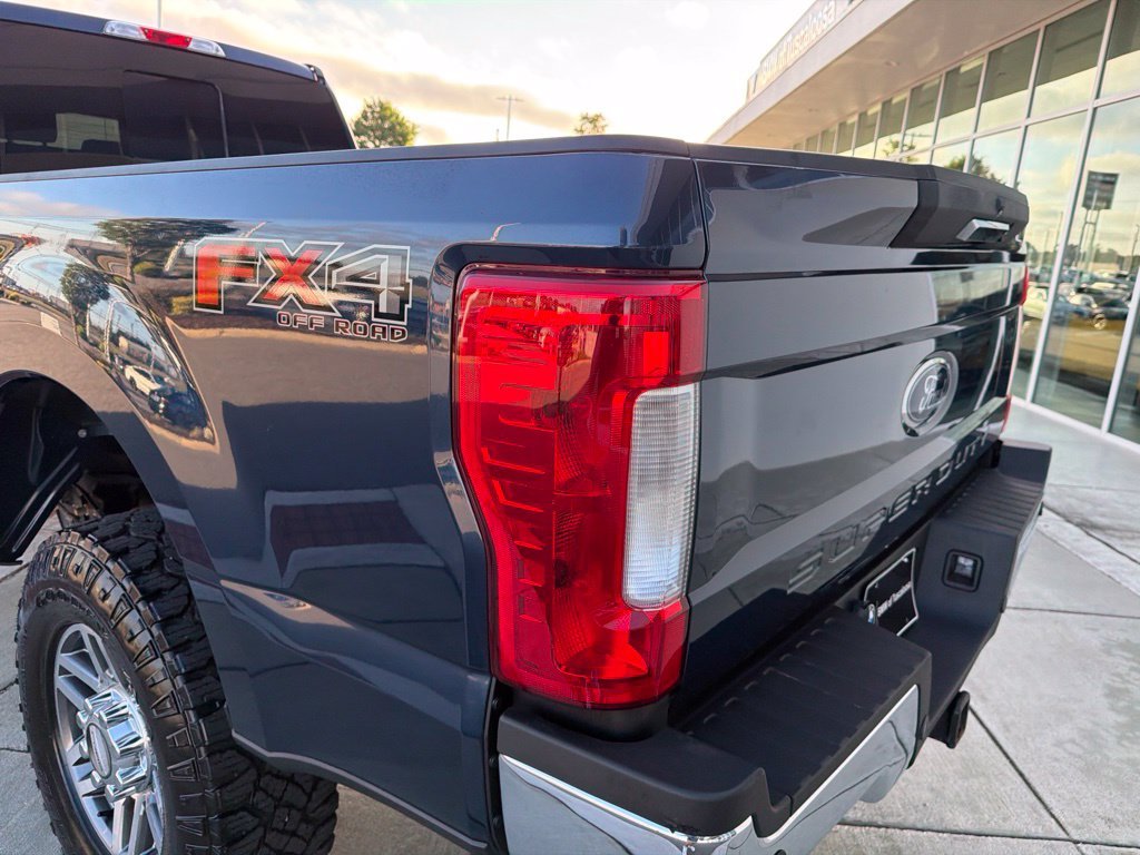 Used 2019 Blue Ford Lariat image 15